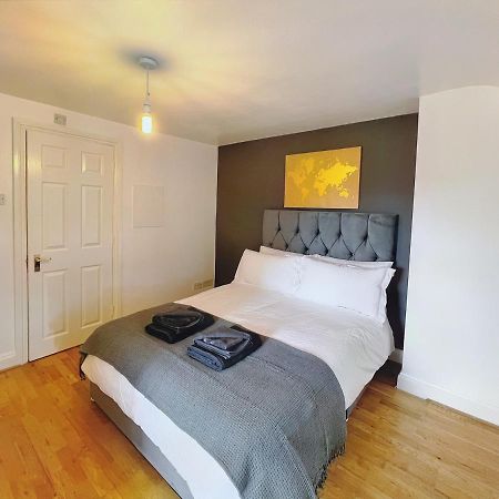 Lovely 2-Bedroom Serviced Apartment Greater Londres Exterior foto